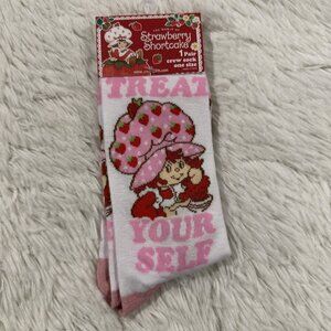Strawberry Shortcake crew socks NWT Treat Your Self womens 9-14